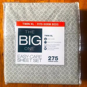 NWT Gray Patterned Twin XL Dorm Sheet Set